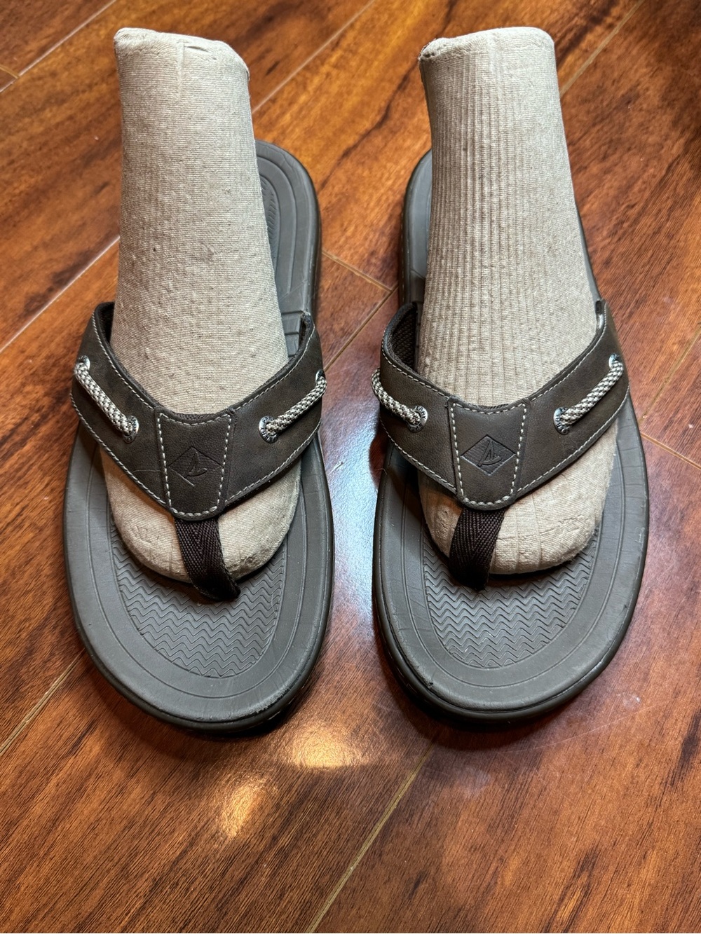 Men’s Sperry Flip Flops Sandals size 8